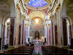 L'interno della Cattedrale di San Pietro, Isernia